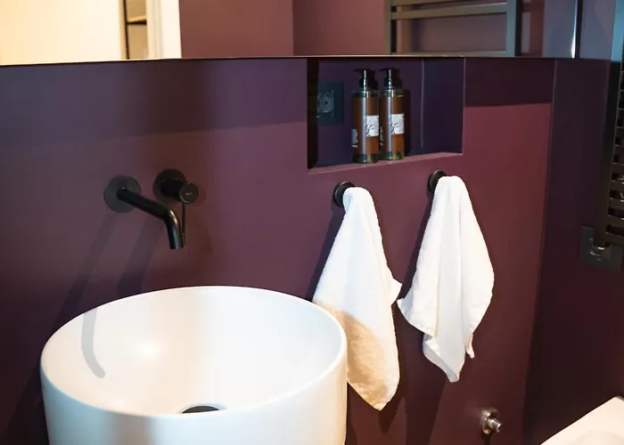 Aria Collection * Bari